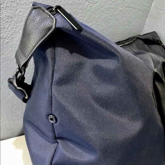 NARCISO RODRIGUEZ Xtra Large Blue Travel Tote Bag - Picture 3 of 4